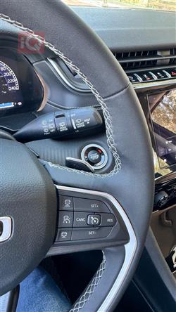 جیپ گراند شیرۆکی